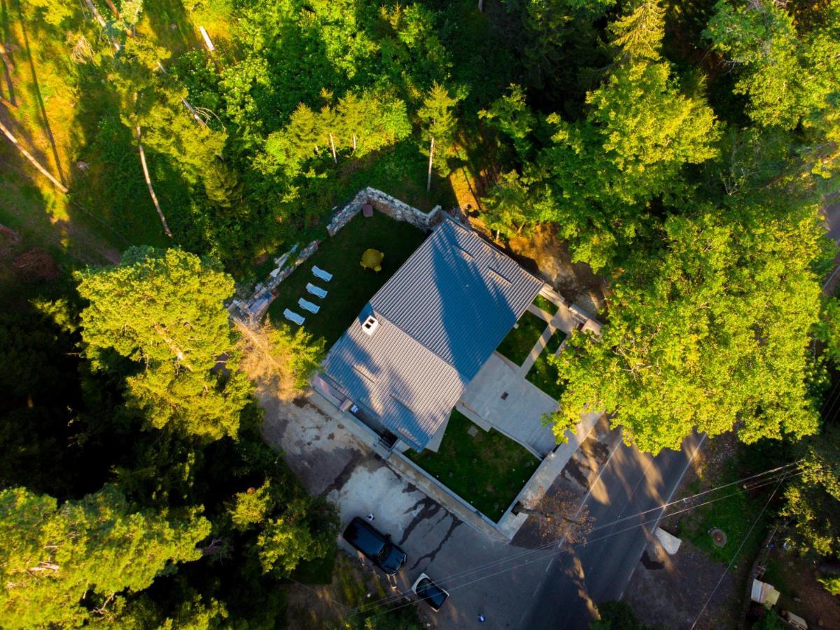 Hotel Evergreen Borjomi Exterior photo