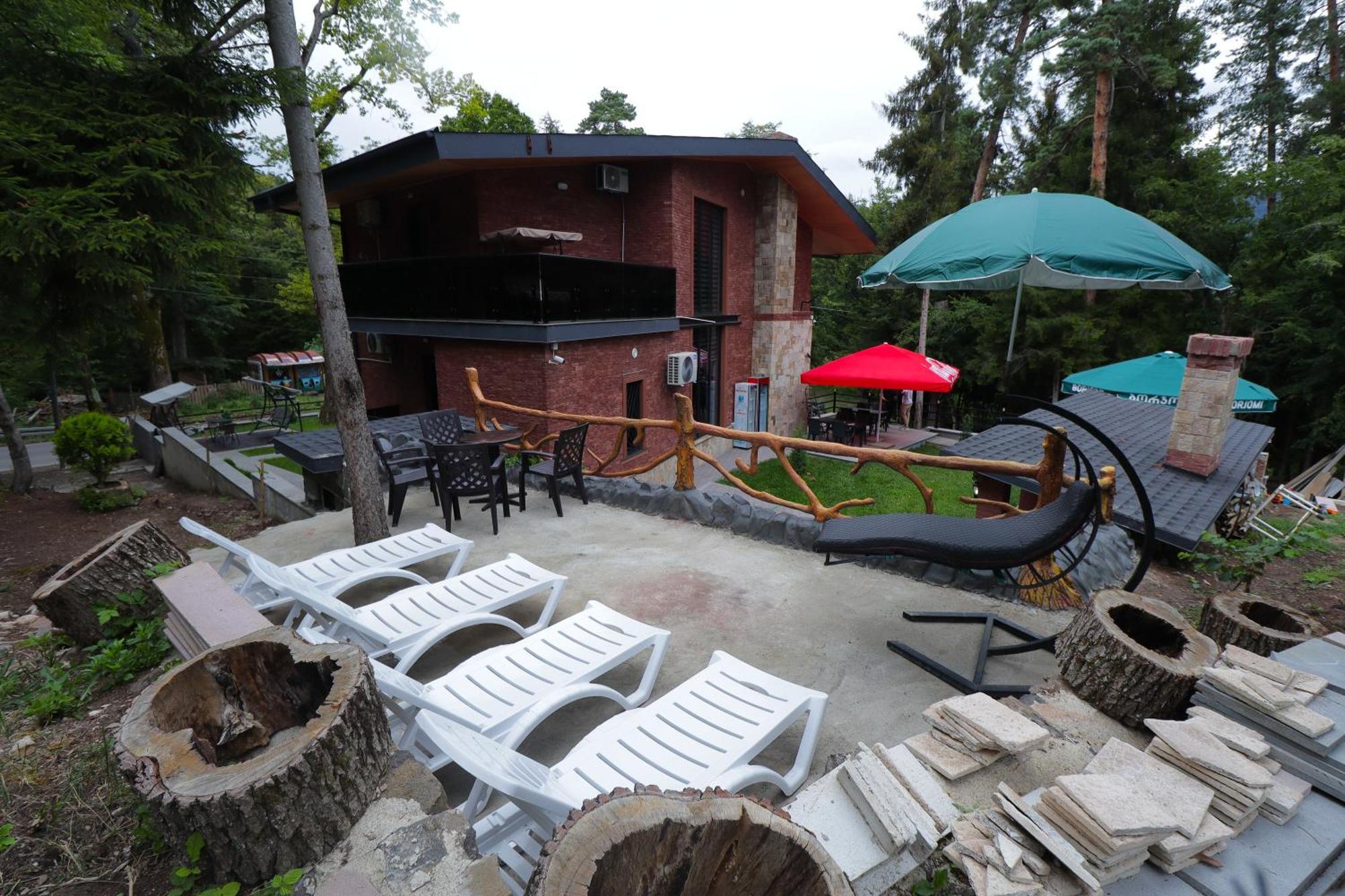 Hotel Evergreen Borjomi Exterior photo