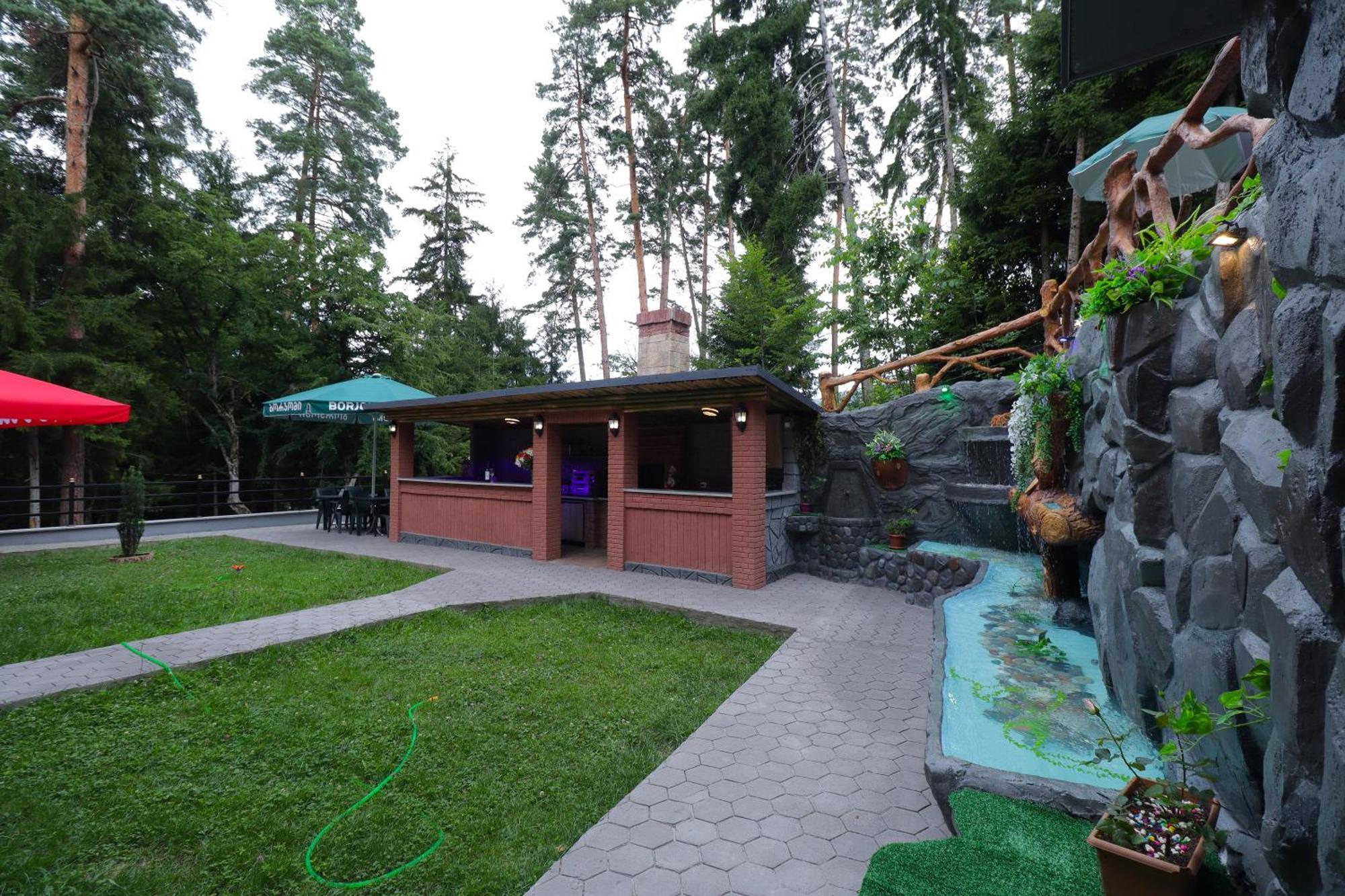 Hotel Evergreen Borjomi Exterior photo